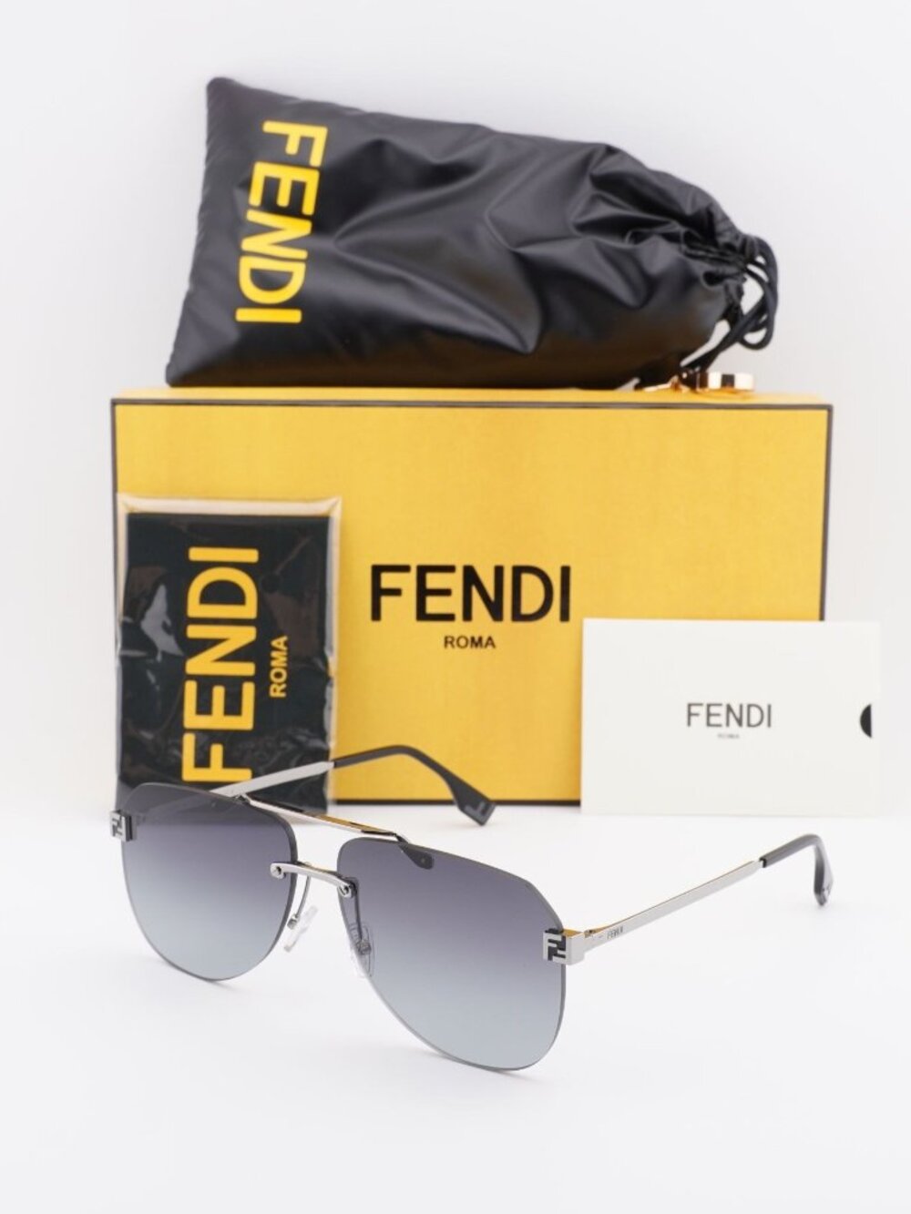 Fendi FE40115U 14B Aviator Sunglasses - Silver / Grey Gradient